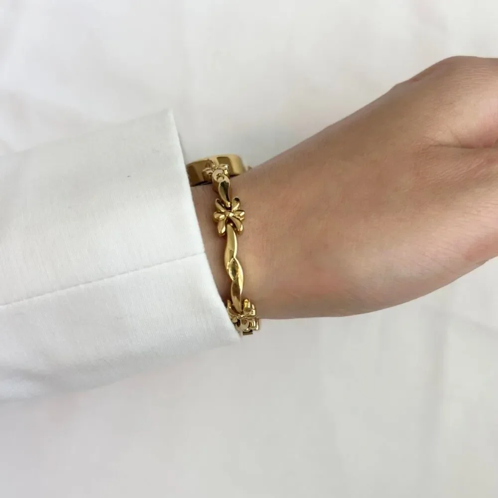 Vintage Inspired Luxury Gold Tone Watch